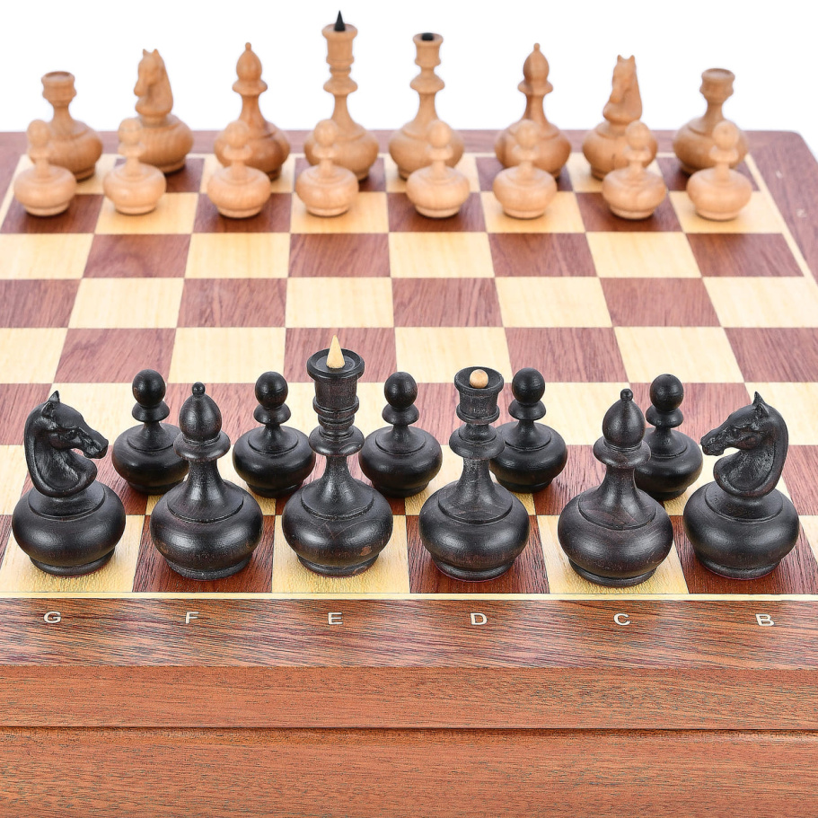 Шахматы в ларце "Гамбит" бук, WoodGames купить в Москве