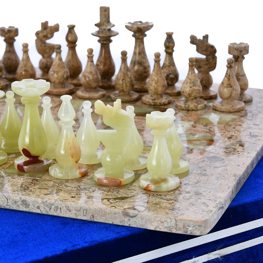 Шахматы каменные "Триада" оникс и ракушечник 40 купить в Москве