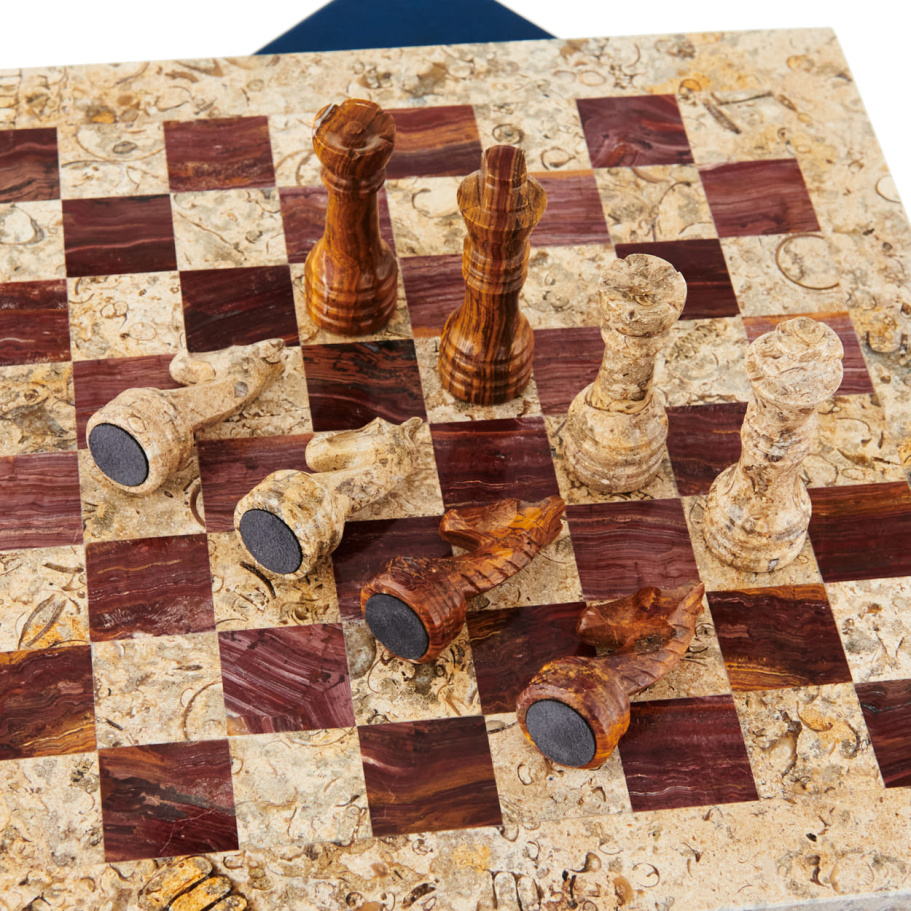 Шахматы из камня "Карфаген" яшма и ракушечник 30 купить в Москве