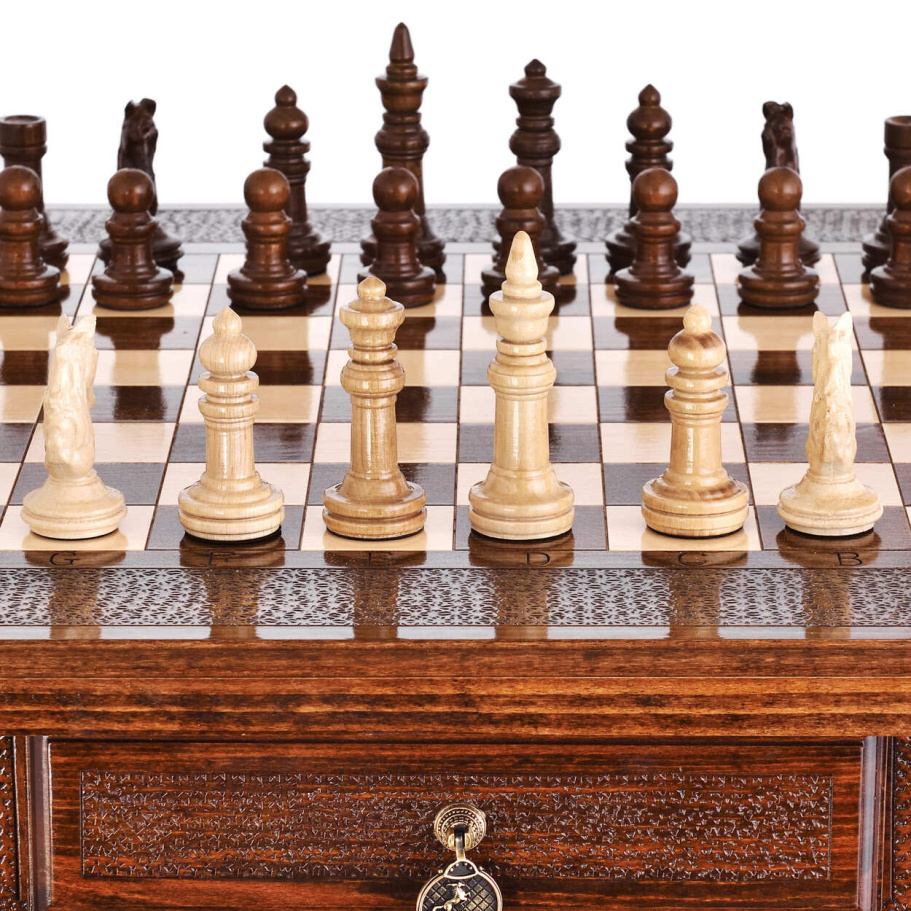 Стол ломберный Шахматы резные "Цитадель" 60 купить в Москве
