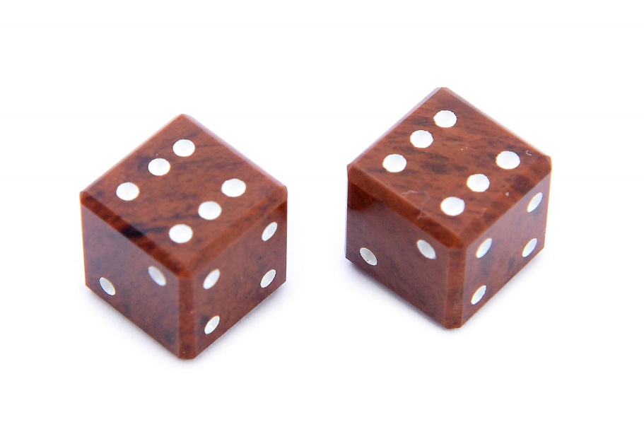 Кости игральные из коричневого обсидиана, 10 мм (2 шт), Harutyunyan Кости игральные из коричневого обсидиана, 10 мм (2 шт), Harutyunyan